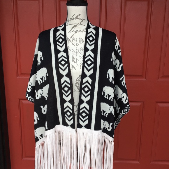 Wrap W/Long Fringe - Picture 3 of 6